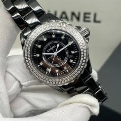 Chanel J12 (1081.1)